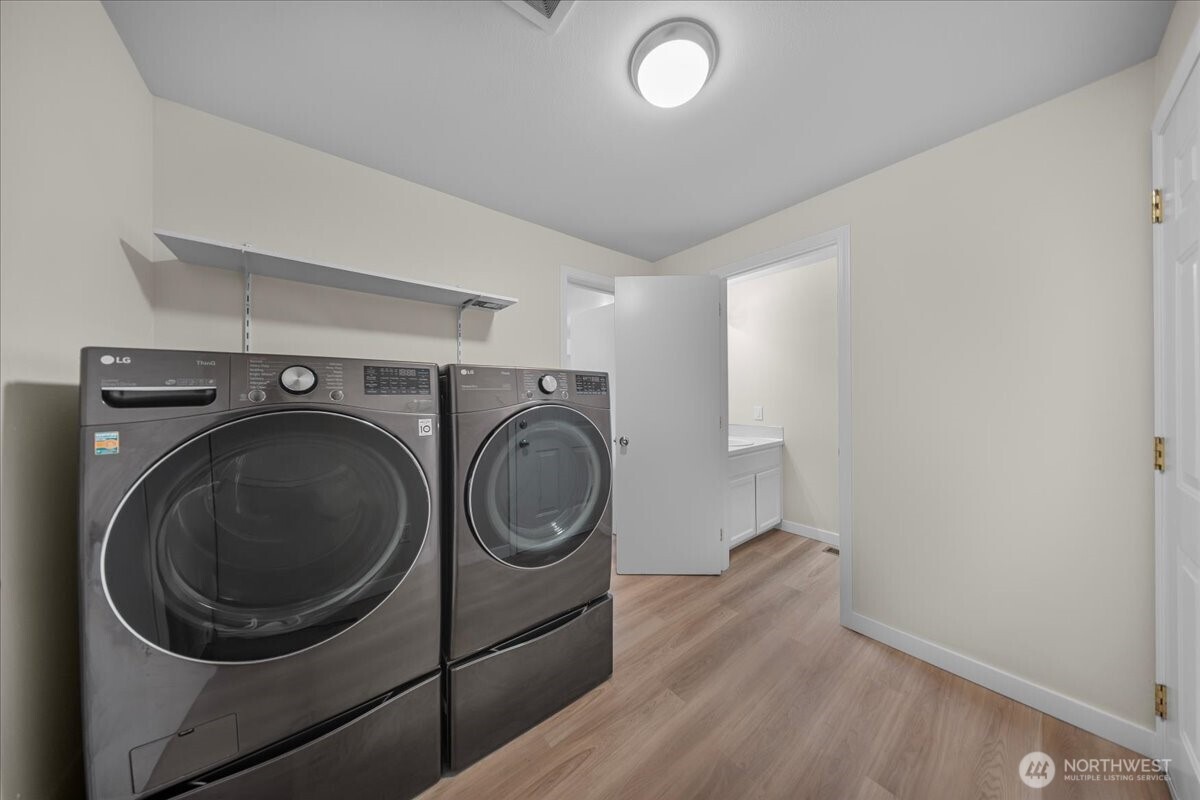 1506 S Cushman Avenue Property Photo 21