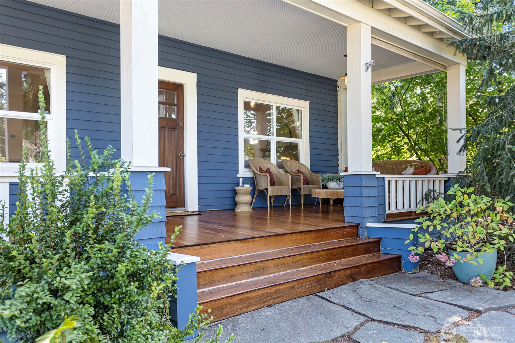 15520 Burke Avenue Property Photo 3