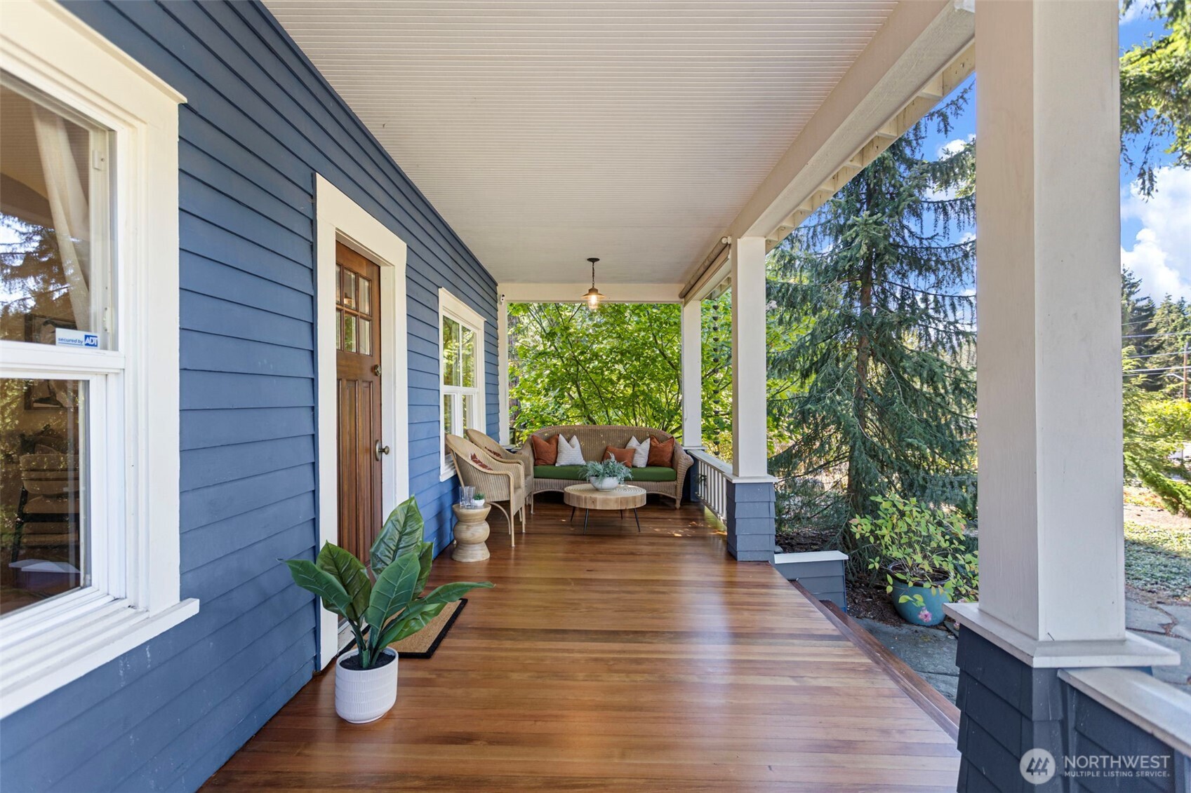 15520 Burke Avenue Property Photo 4