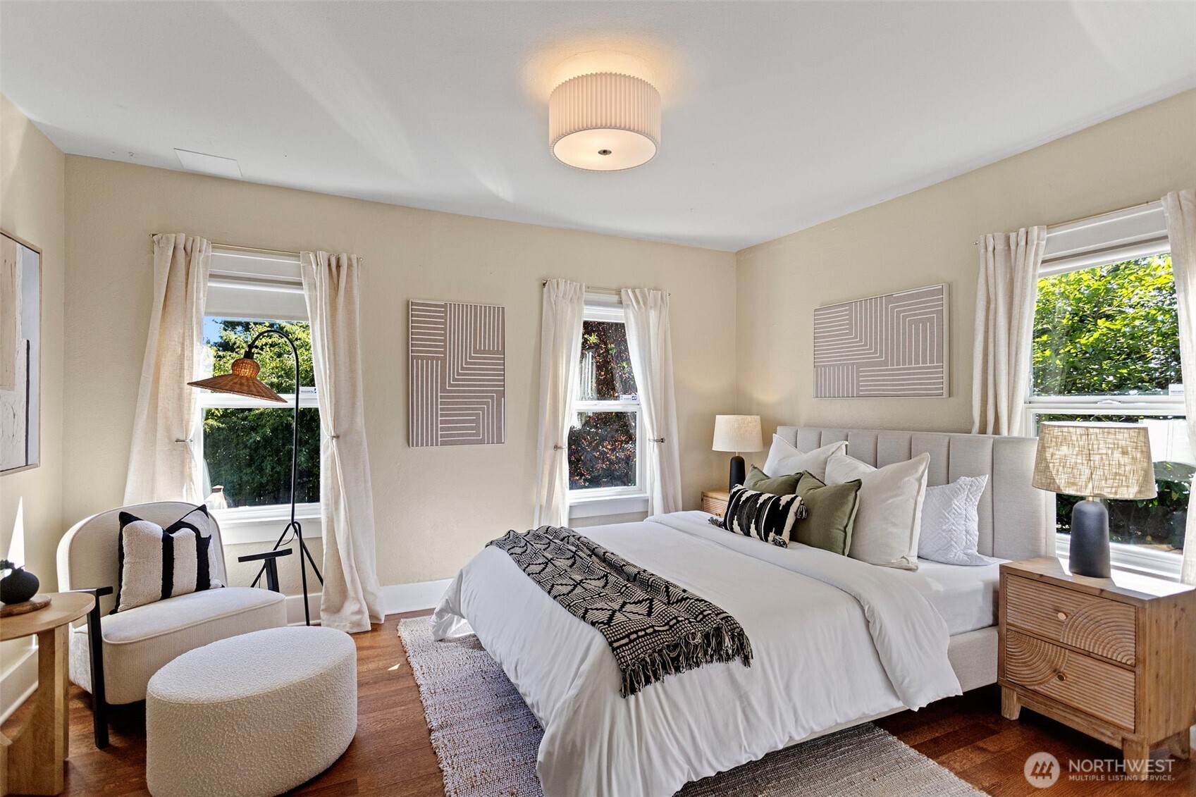 15520 Burke Avenue Property Photo 15