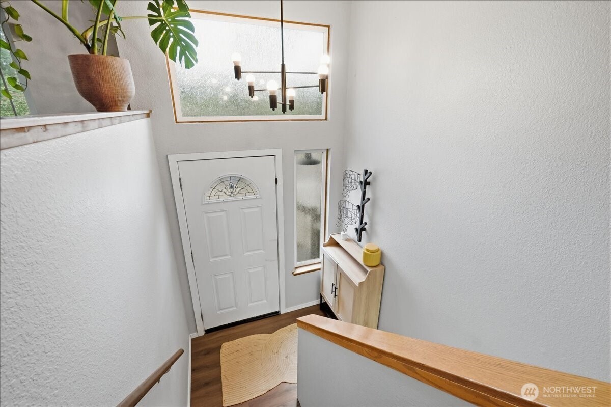 1013 187th Street Property Photo 3