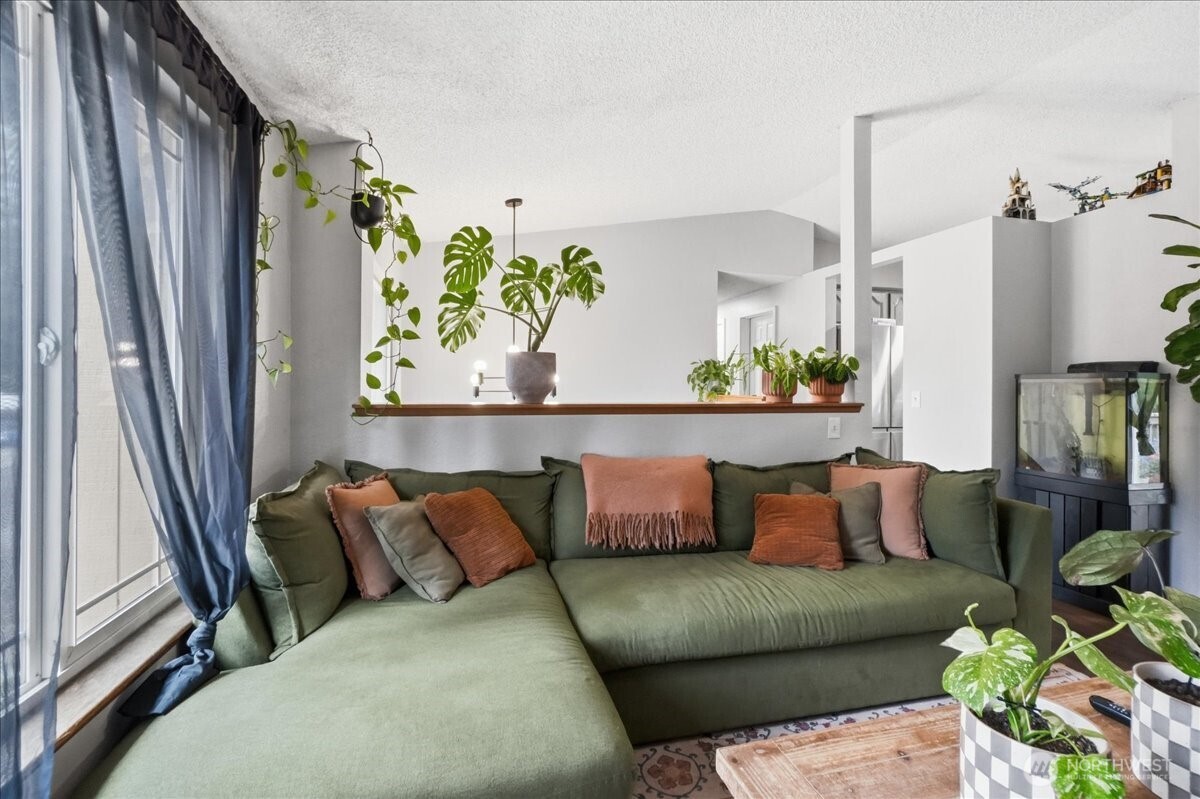 1013 187th Street Property Photo 4