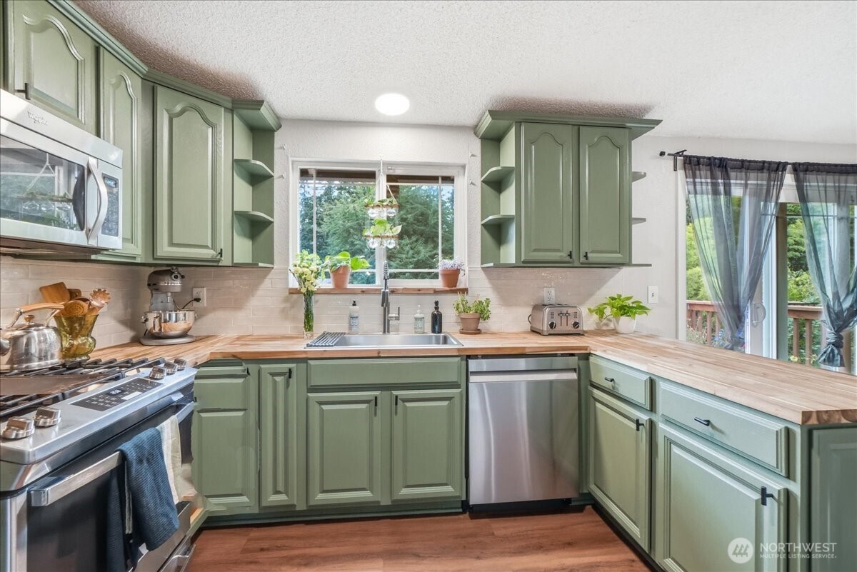 1013 187th Street Property Photo 11