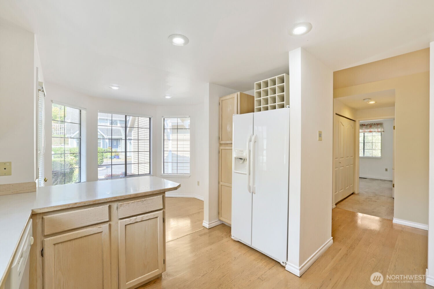 10063 Wallingford Avenue Property Photo 20