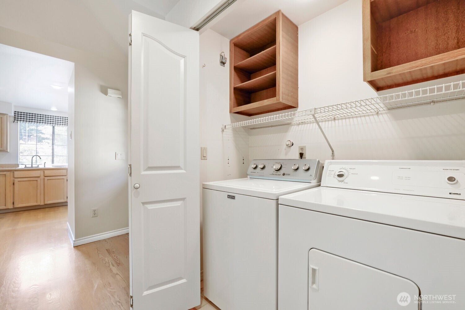 10063 Wallingford Avenue Property Photo 26