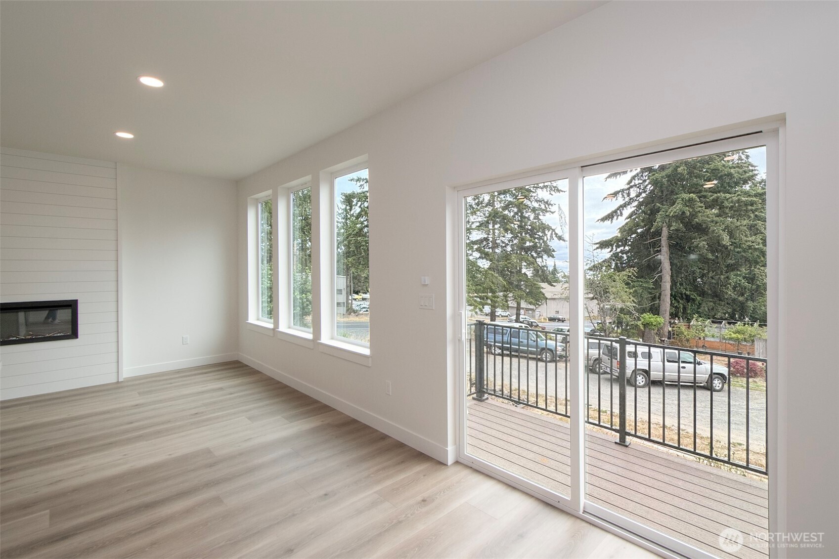 1106 W Lauridsen A Property Photo 12