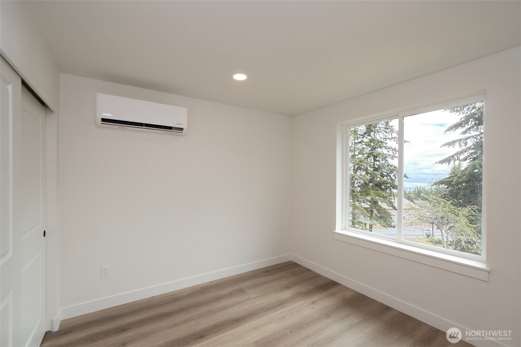 1106 W Lauridsen A Property Photo 21