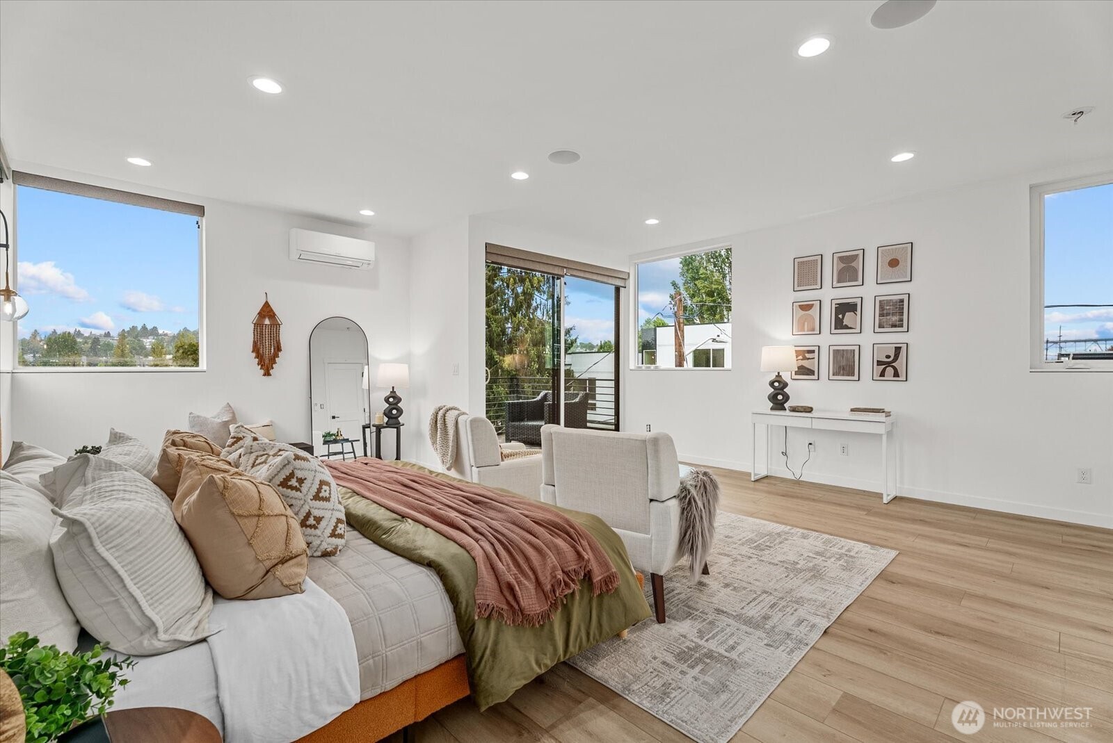 3111 Queen Anne Avenue Property Photo 22