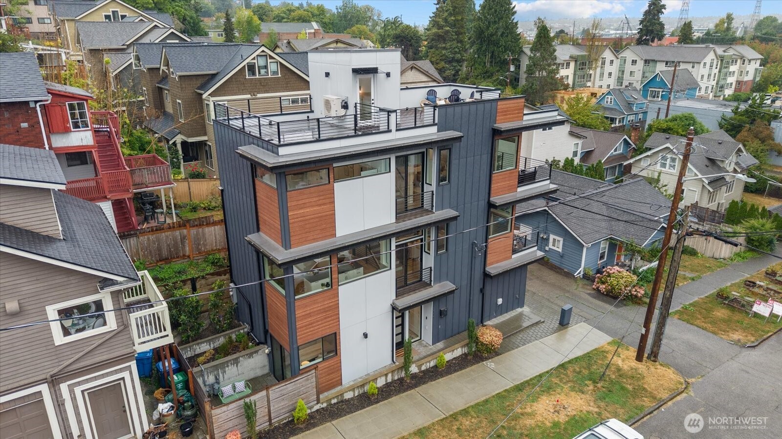 3111 Queen Anne Avenue Property Photo 31
