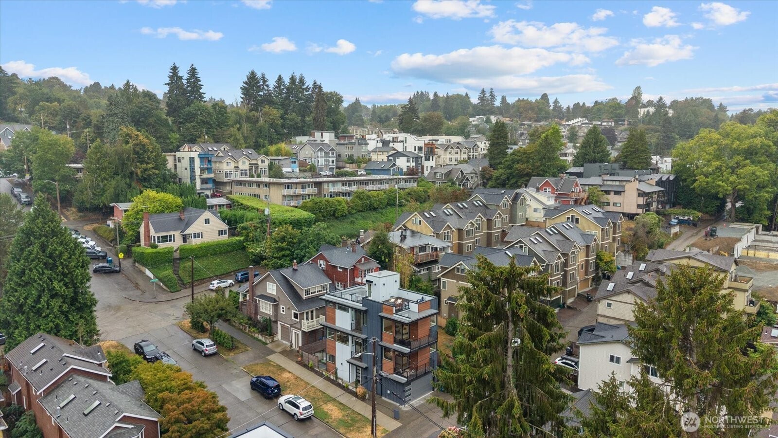 3111 Queen Anne Avenue Property Photo 35