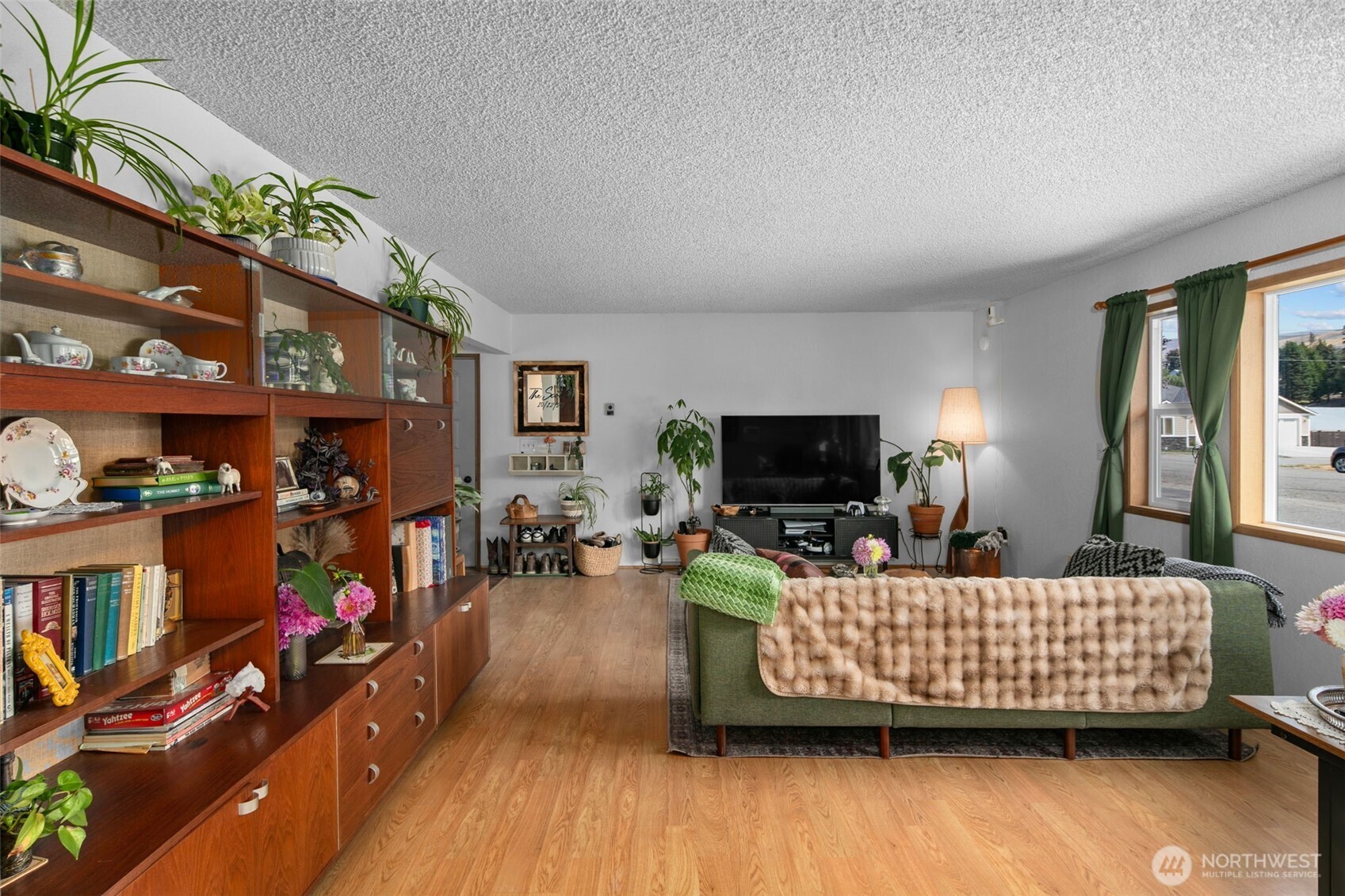 2214 Nw Columbia Avenue Property Photo 6