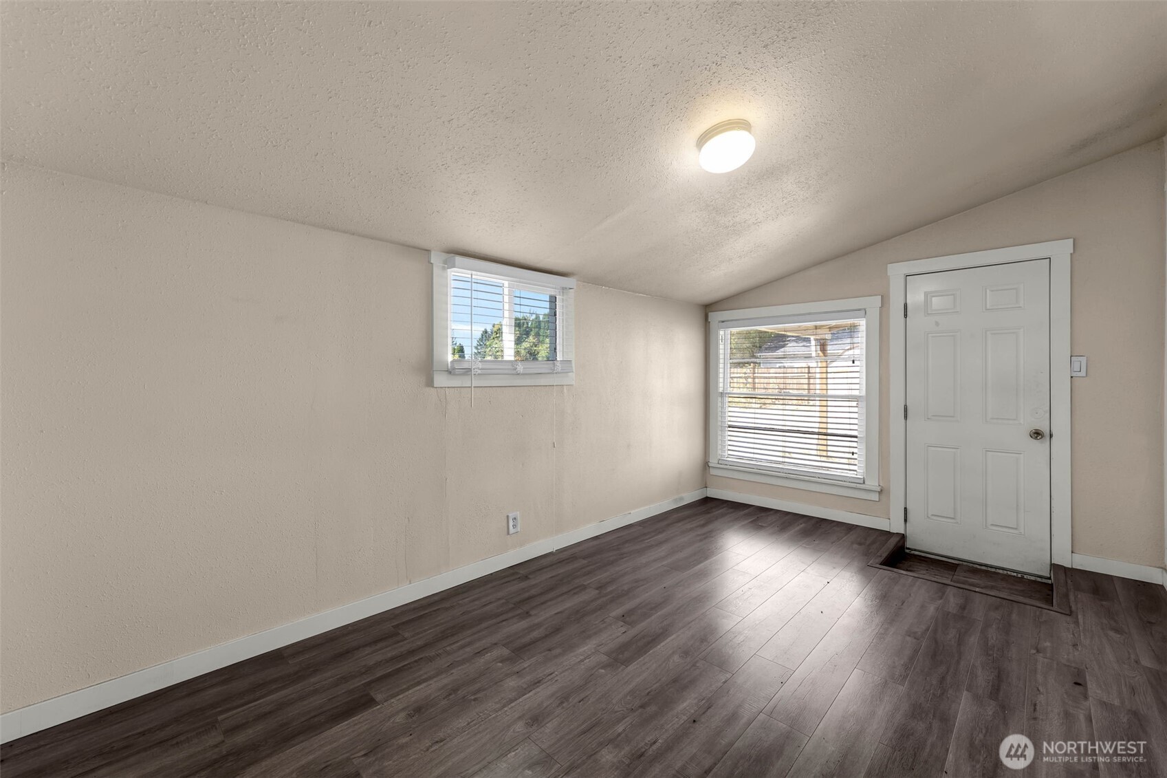 408 S Parkway Avenue Property Photo 23