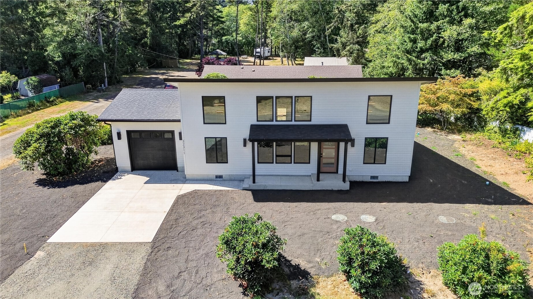 32311 N Place Property Photo 2