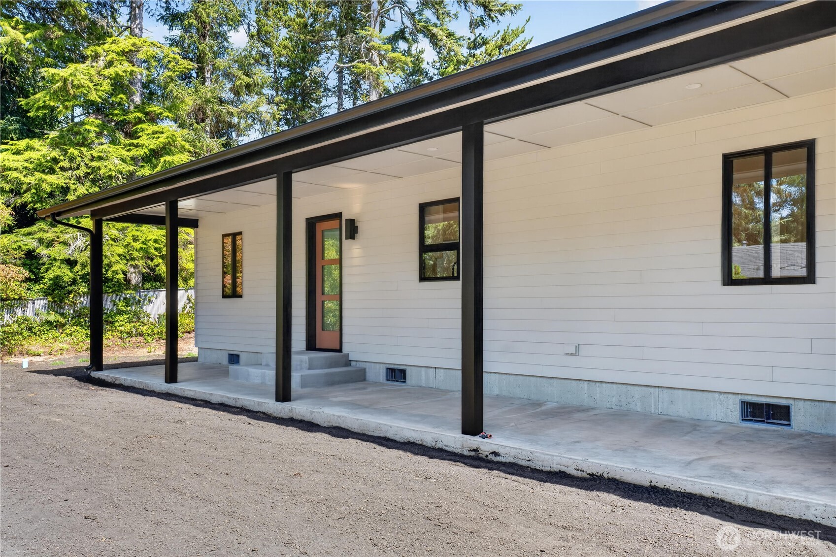 32311 N Place Property Photo 8