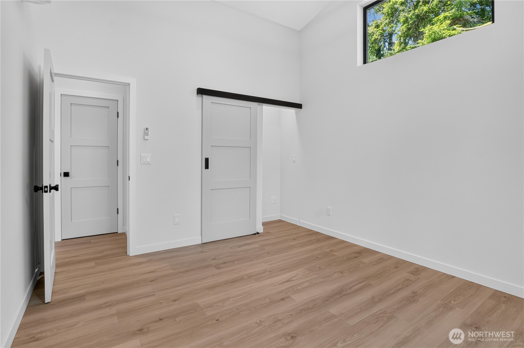 32311 N Place Property Photo 25