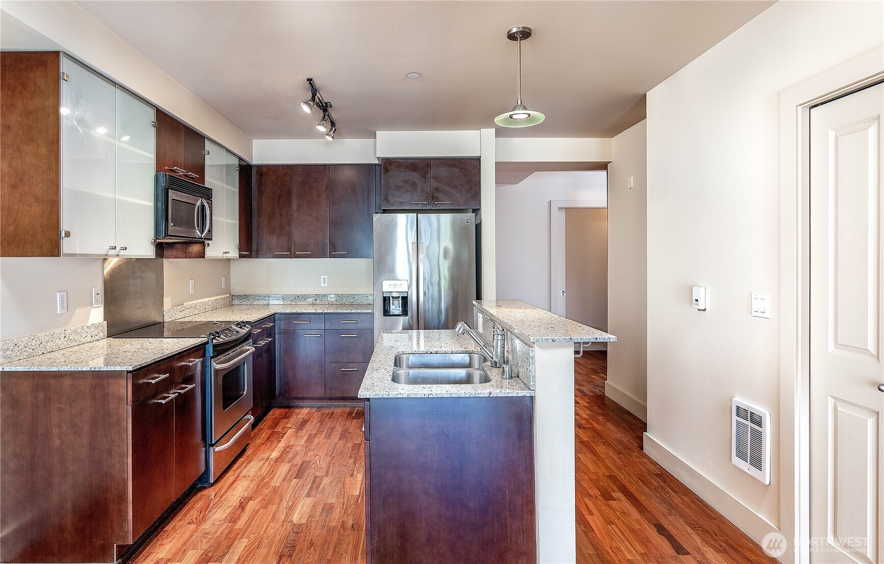 159 Denny Way 214 Property Photo 7