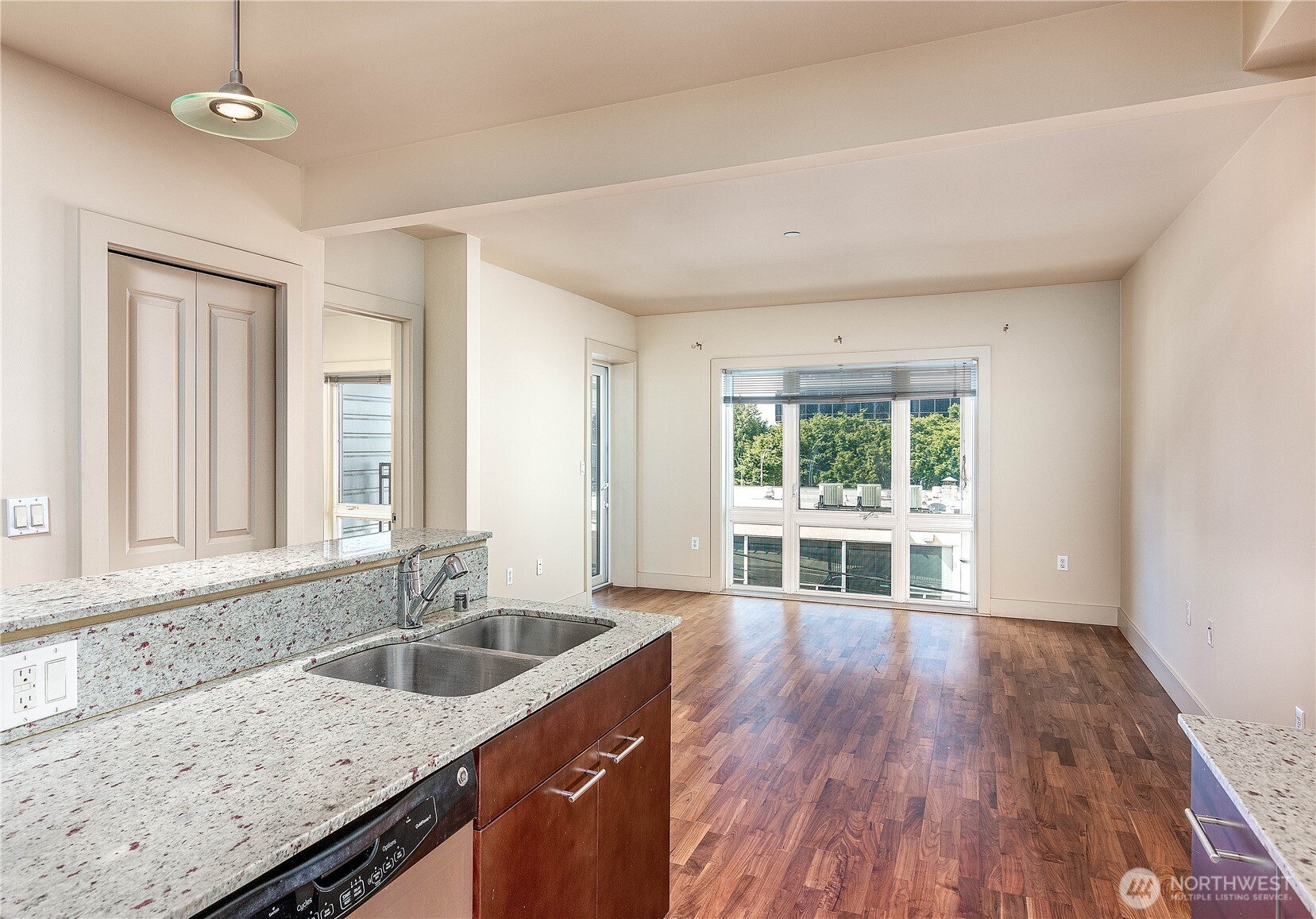 159 Denny Way 214 Property Photo 8