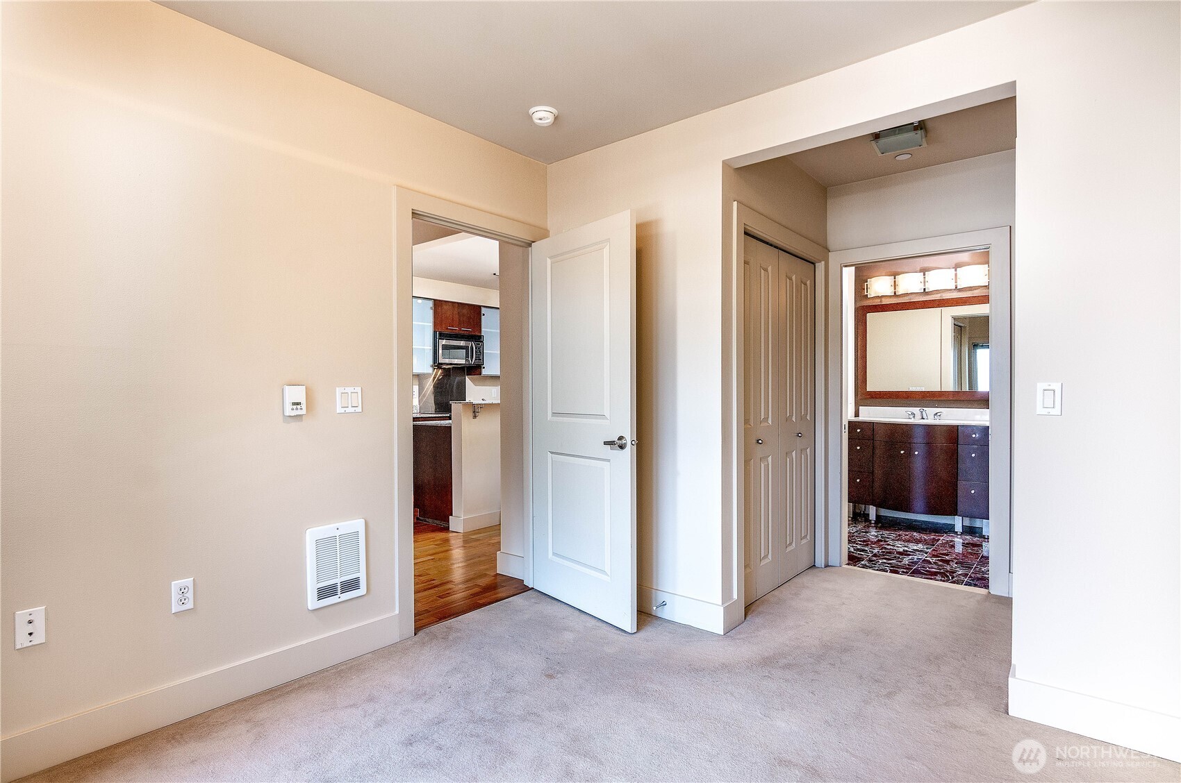 159 Denny Way 214 Property Photo 12