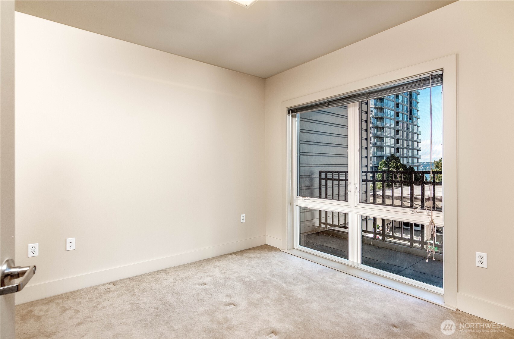 159 Denny Way 214 Property Photo 13