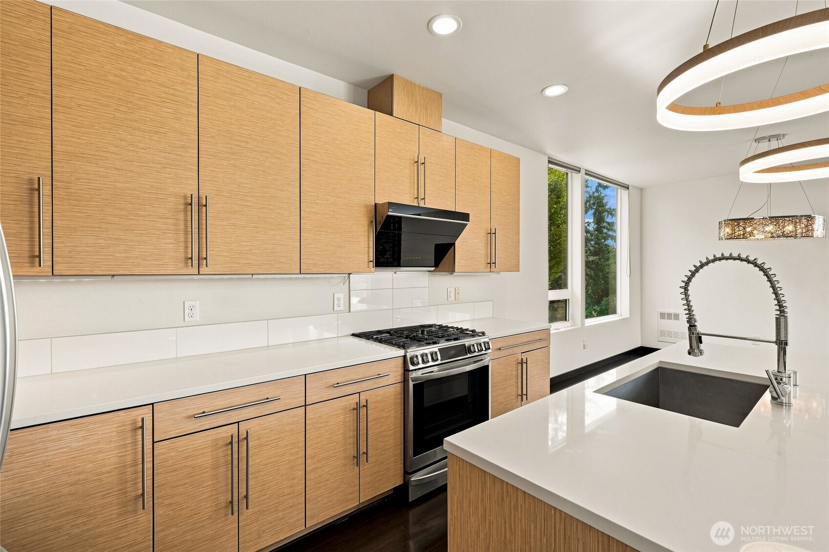 4126 Cascadia Avenue Property Photo 6