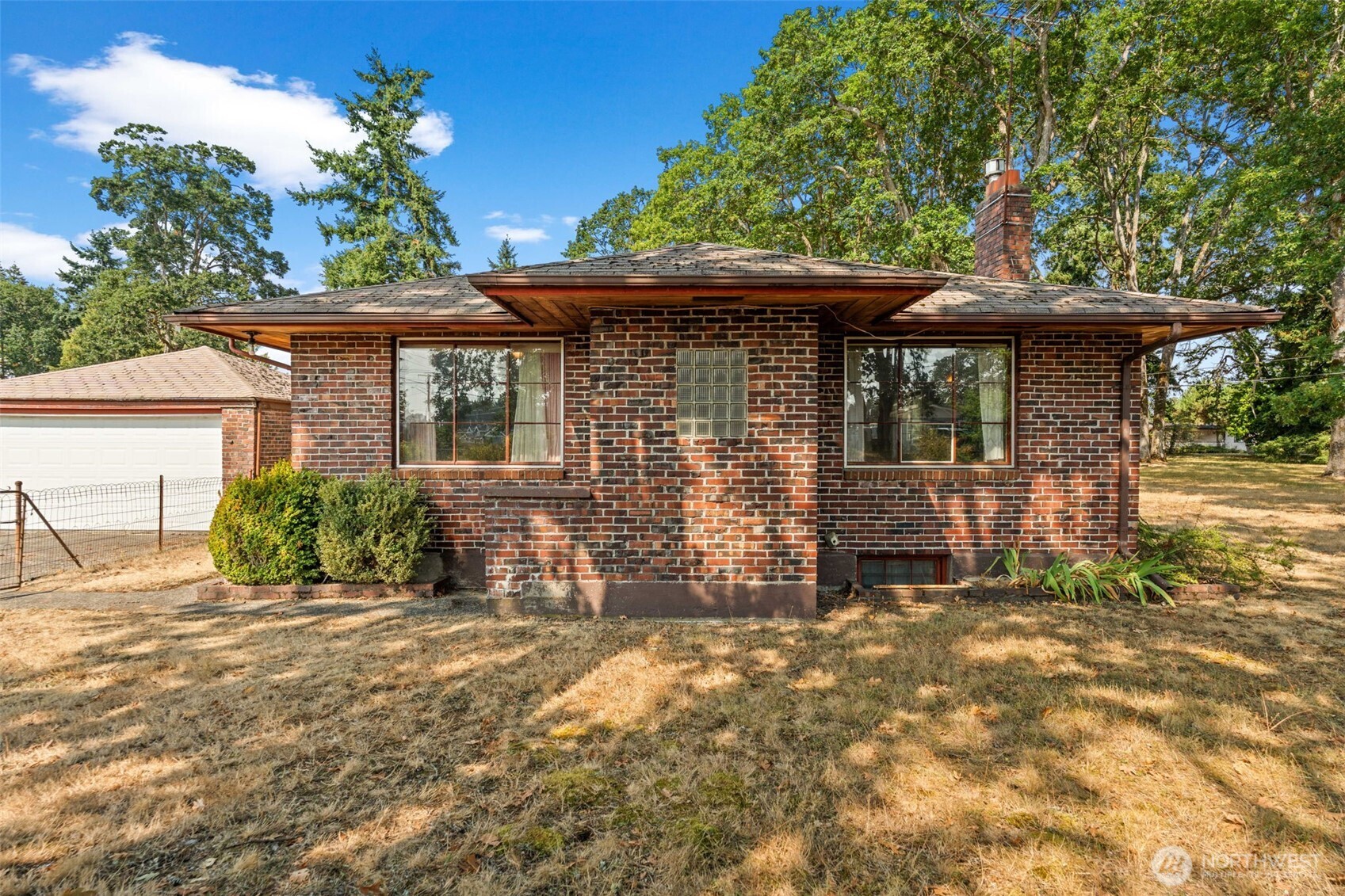 15202 Washington Avenue Property Photo 9