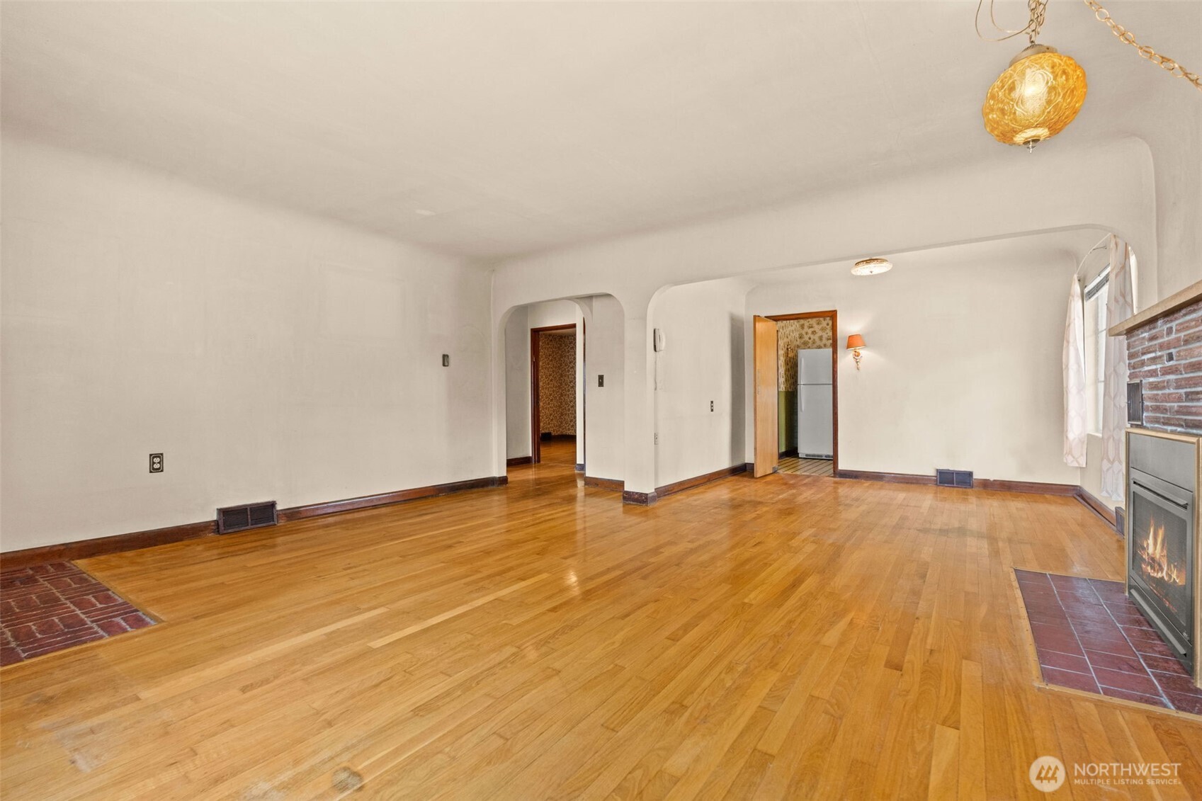 15202 Washington Avenue Property Photo 14