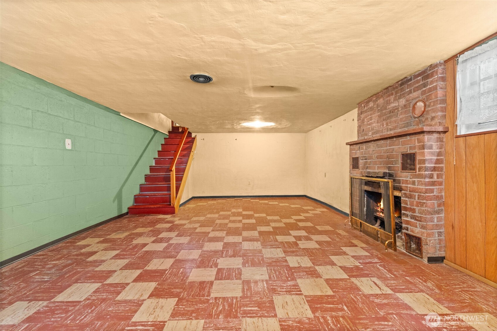 15202 Washington Avenue Property Photo 29