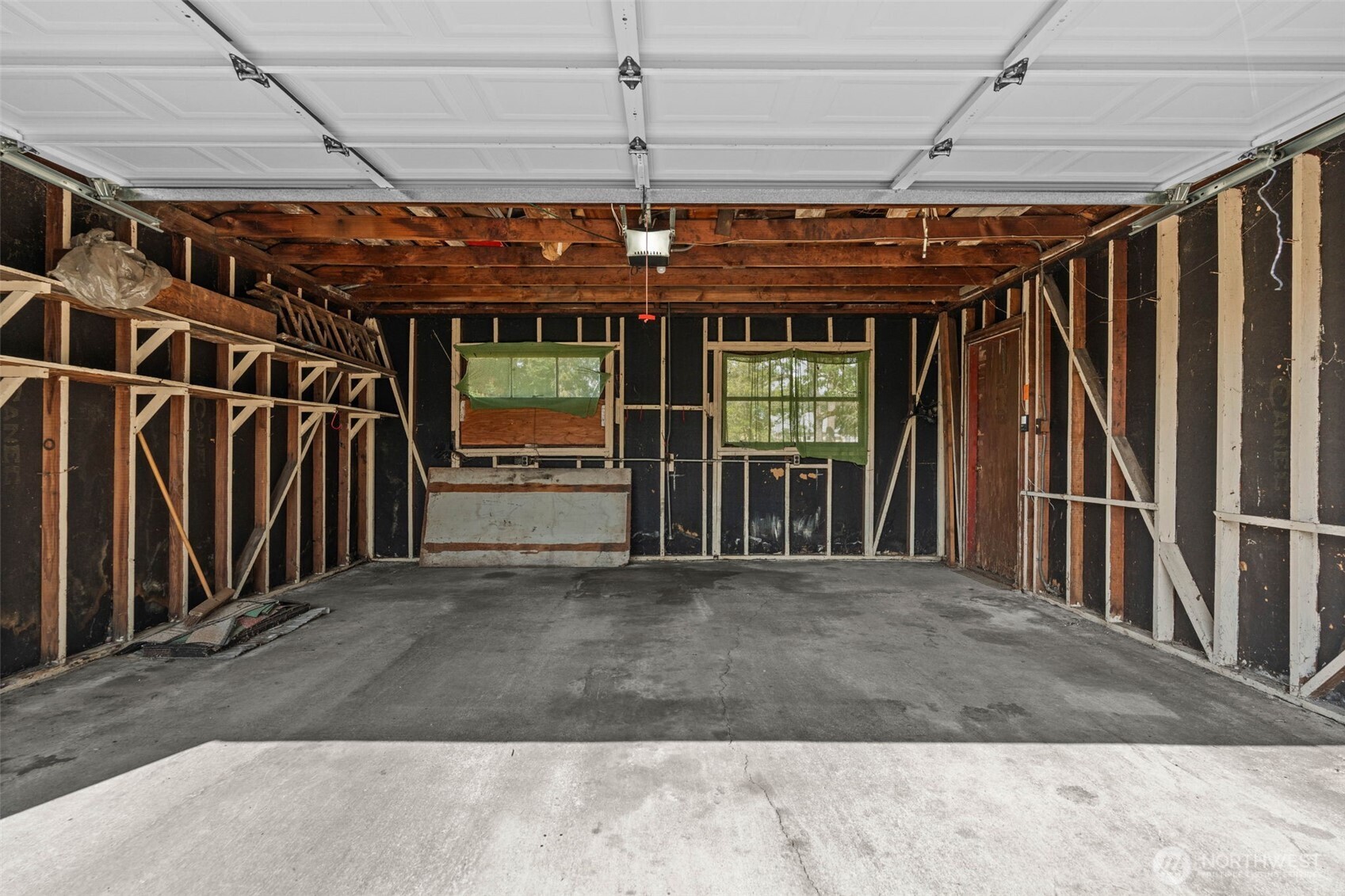 15202 Washington Avenue Property Photo 35