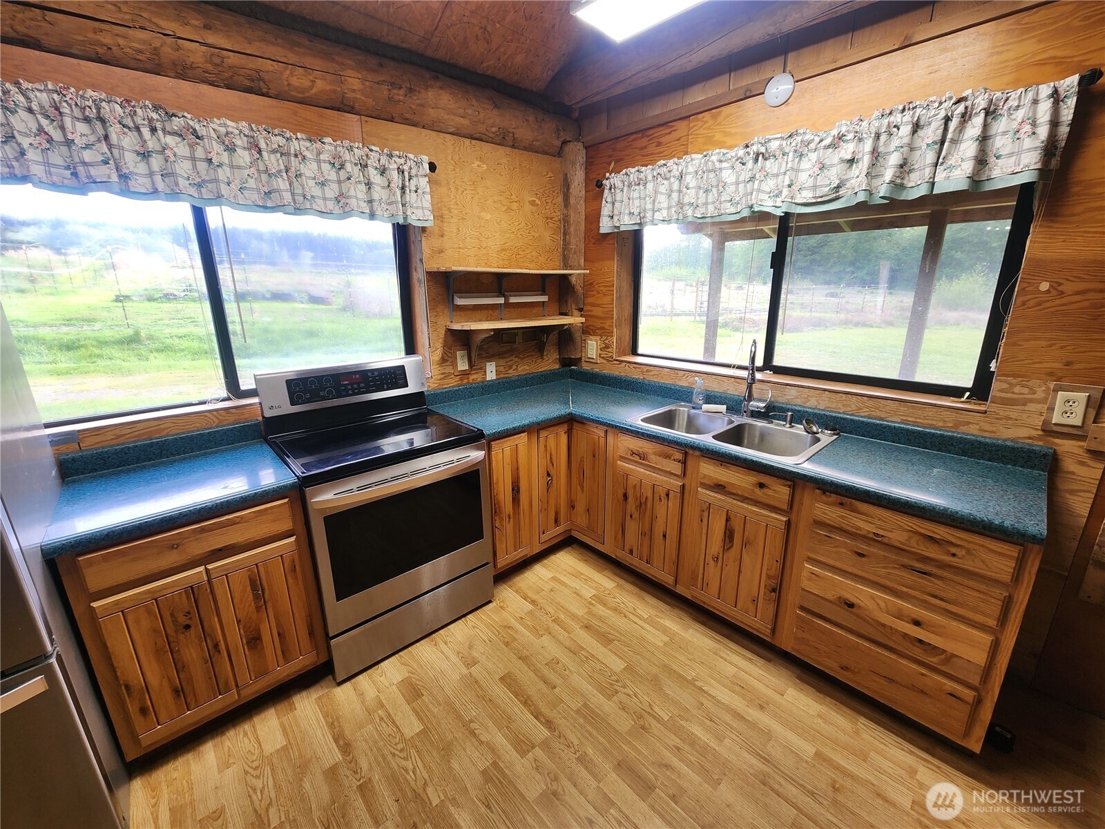 663 Whiskey Creek Beach Road Property Photo 25