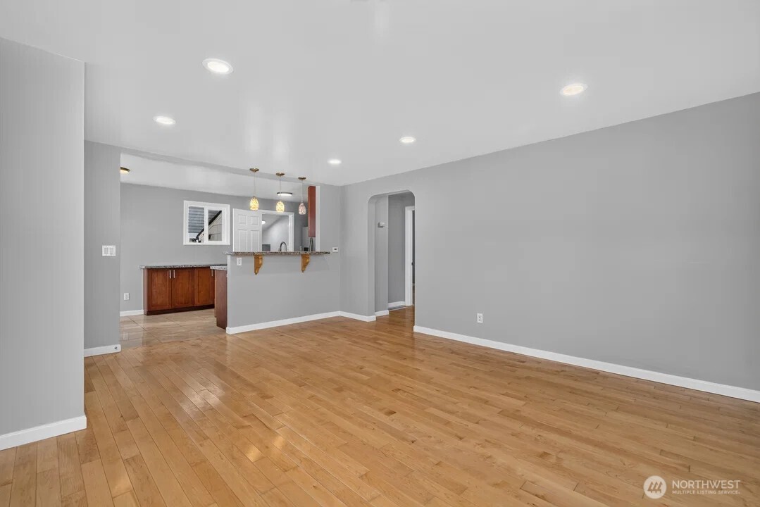 5561 23rd Avenue Property Photo 6