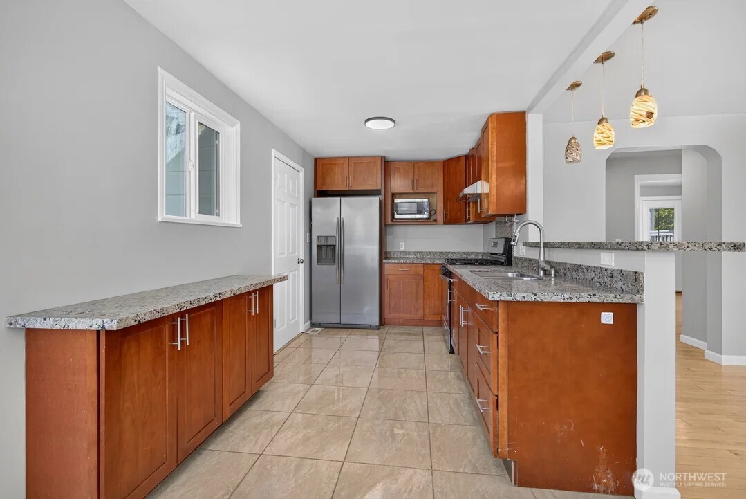 5561 23rd Avenue Property Photo 7