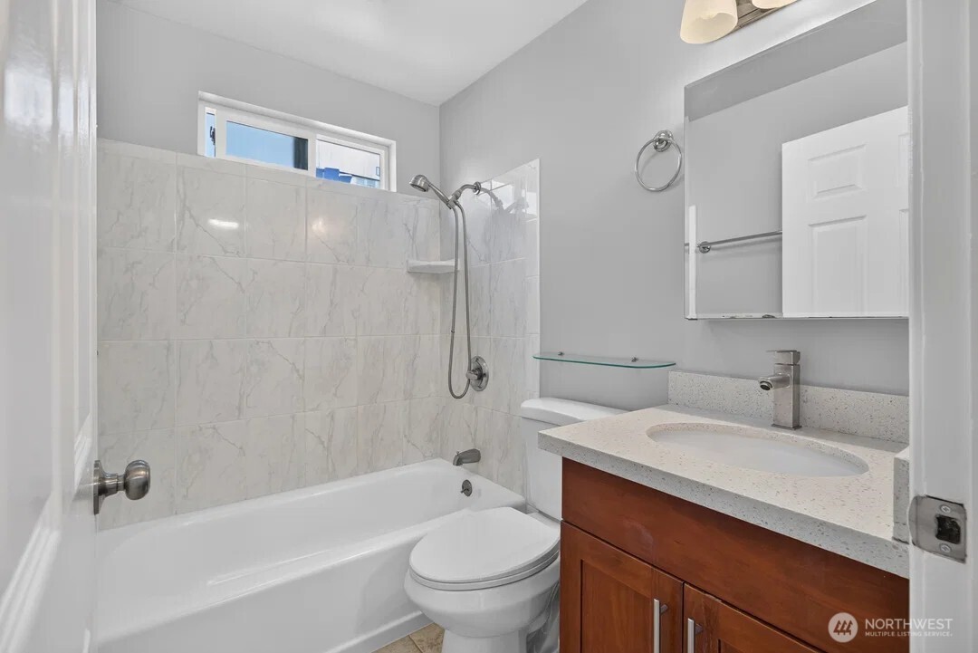 5561 23rd Avenue Property Photo 13