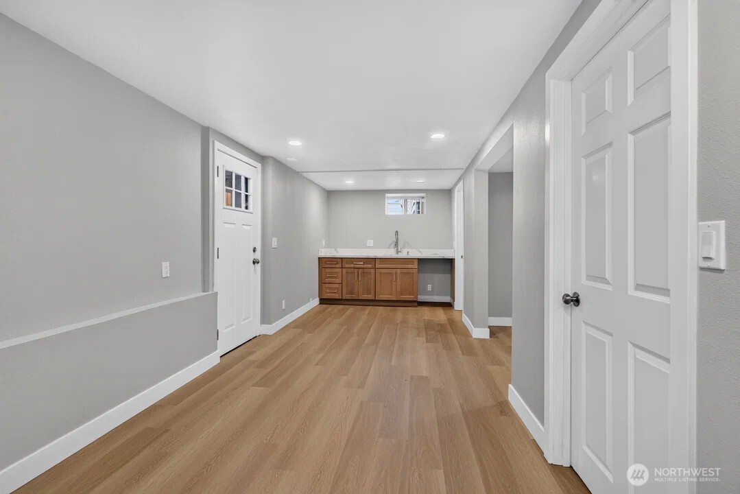 5561 23rd Avenue Property Photo 14