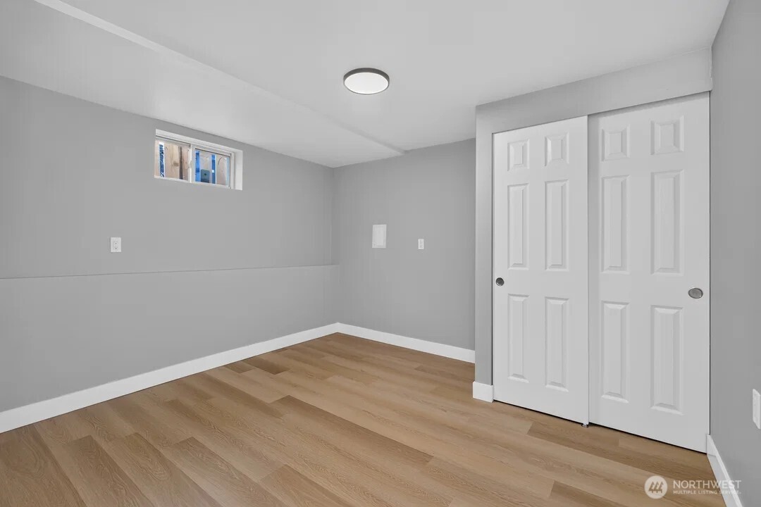 5561 23rd Avenue Property Photo 18
