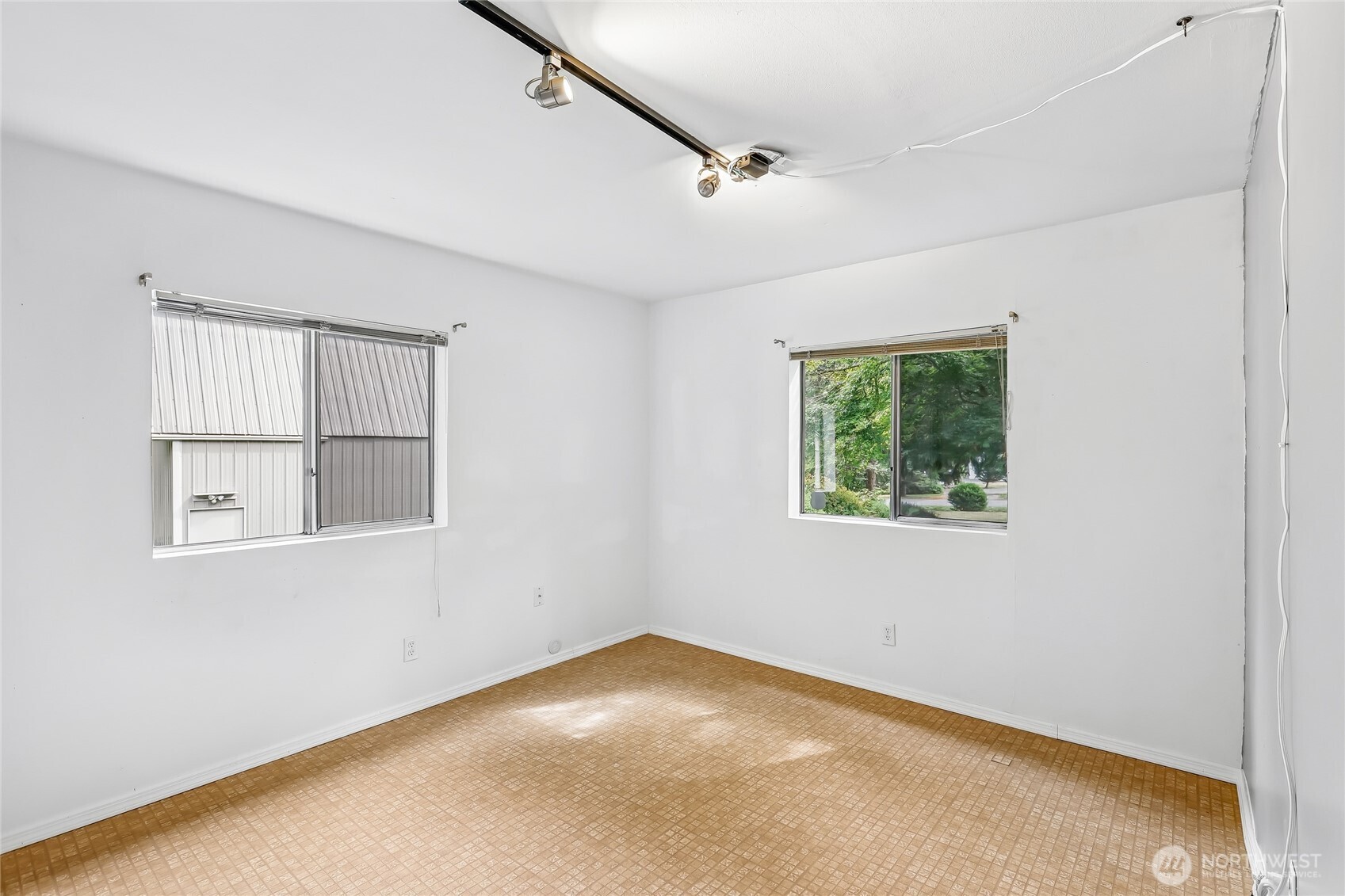 12821 68th Street Property Photo 21