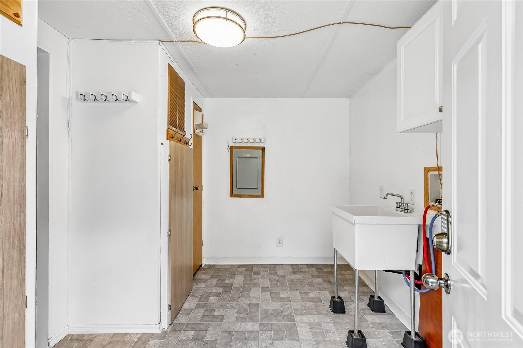 12821 68th Street Property Photo 25