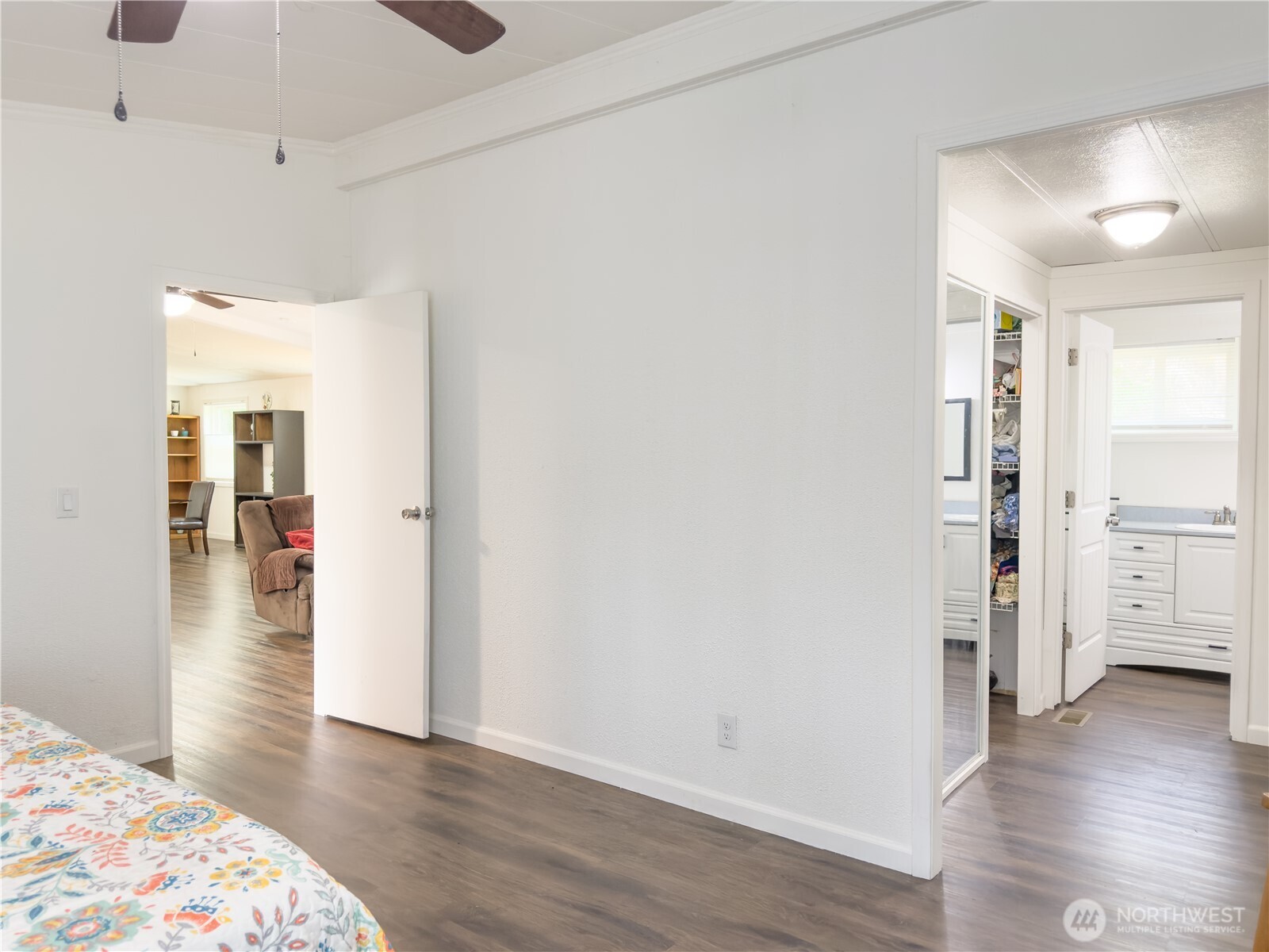 2197 Parker Road Property Photo 20