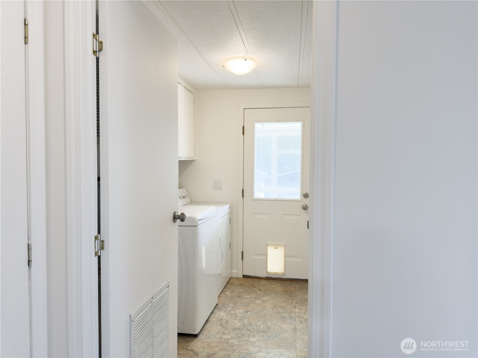 2197 Parker Road Property Photo 28