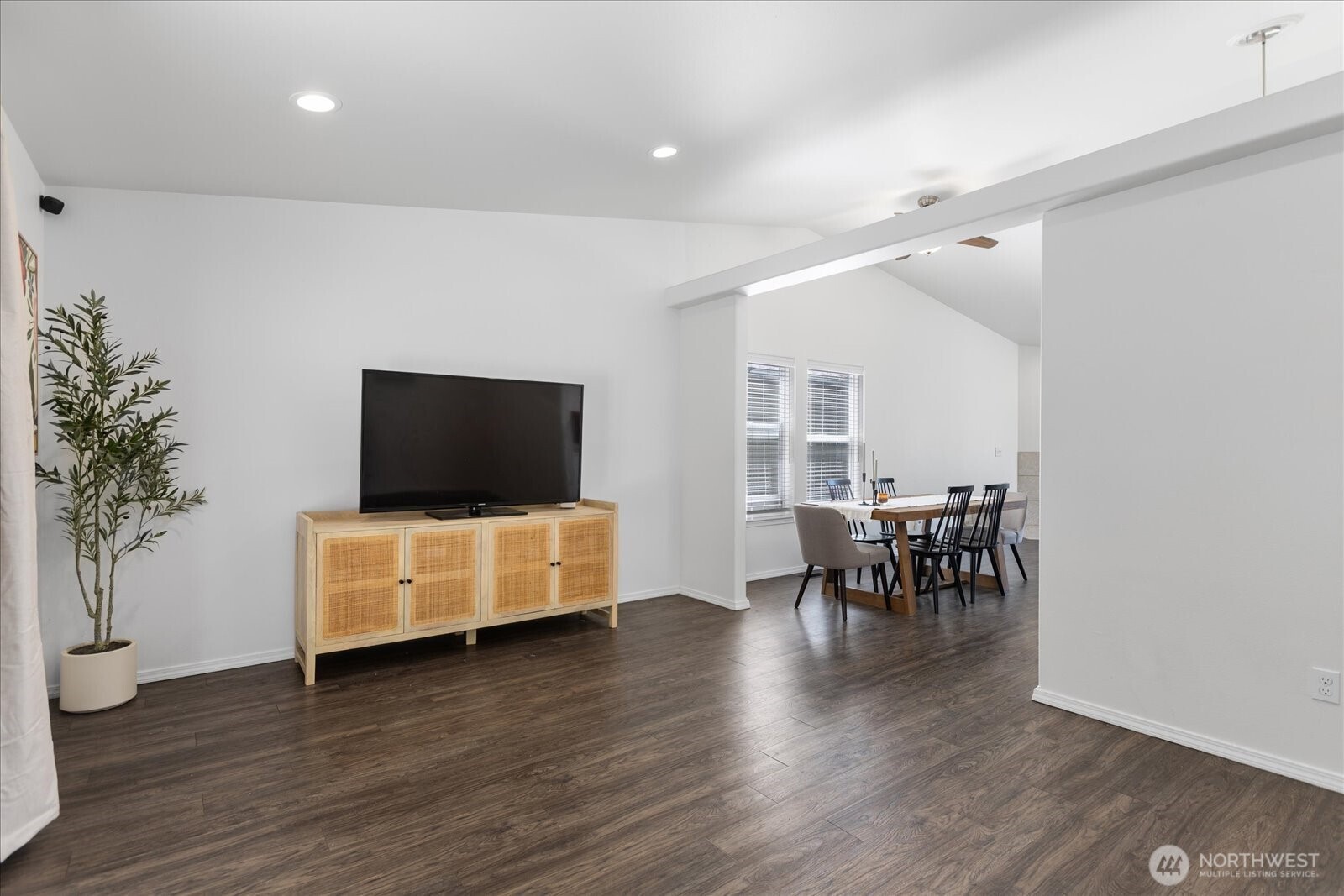 4903 72nd Drive Property Photo 16