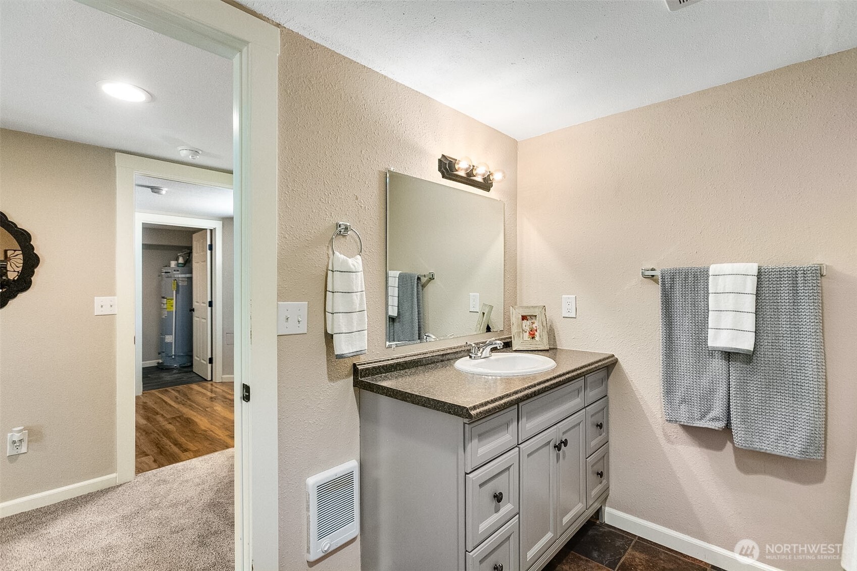 451 Tracy Avenue Property Photo 25