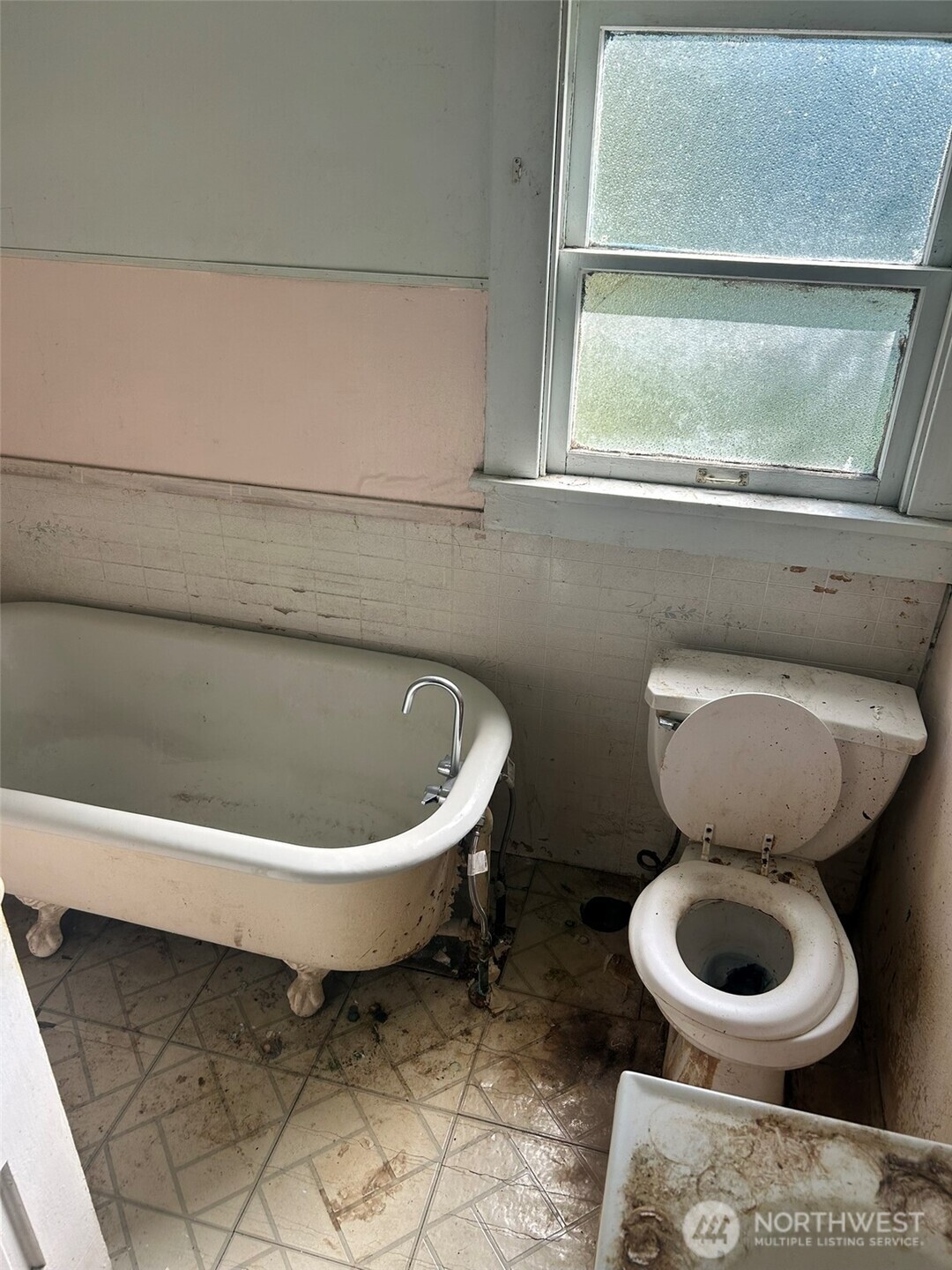 5247 Brooklyn Avenue Property Photo 12