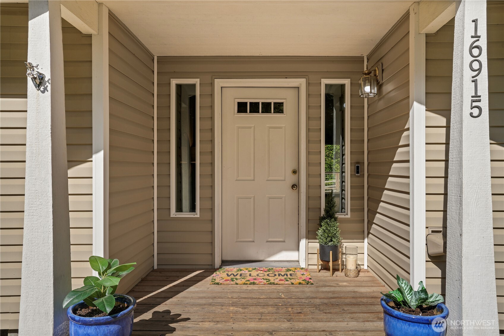 16915 154th Street Property Photo 3