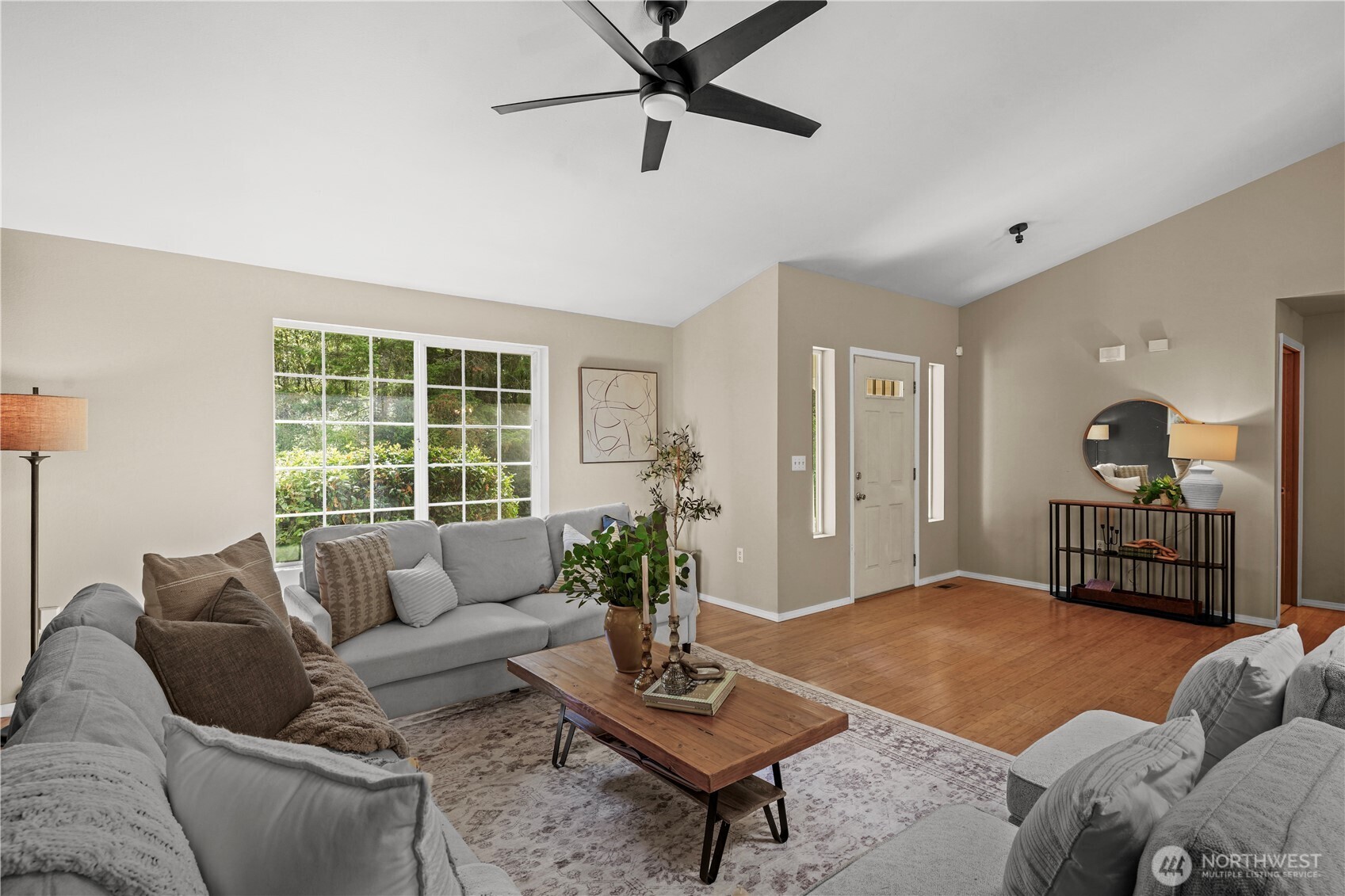 16915 154th Street Property Photo 8
