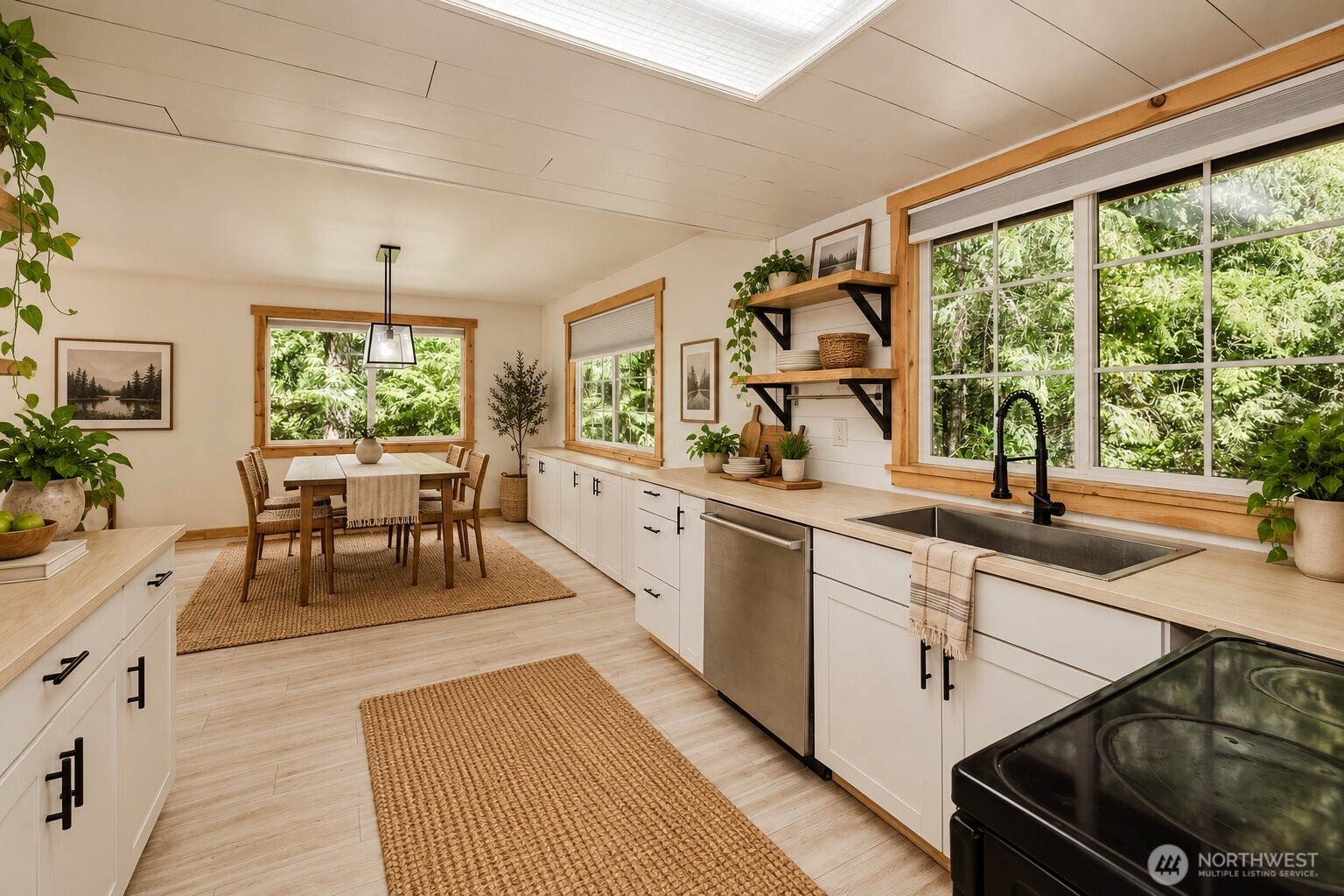 8325 Seabeck Highway Property Photo 6