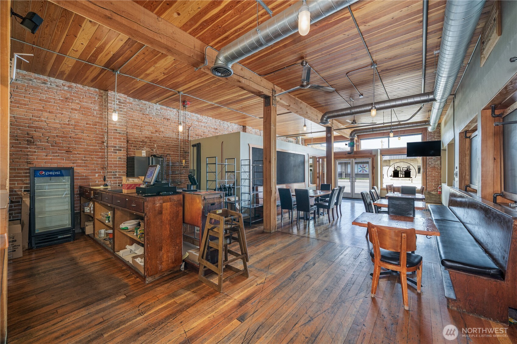 1307 Main Property Photo 12