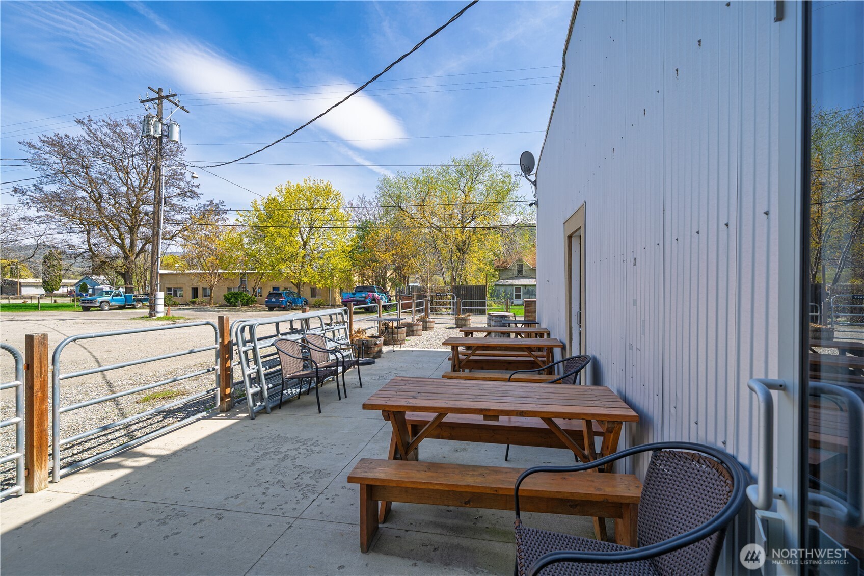 1307 Main Property Photo 29