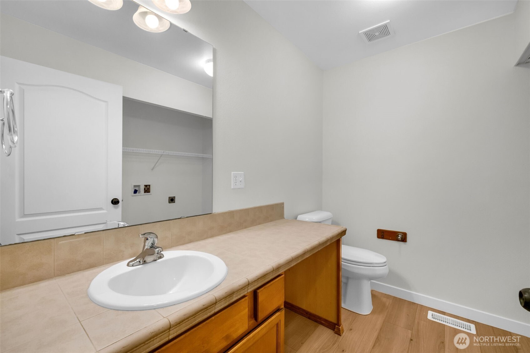 126 197th Street Property Photo 15