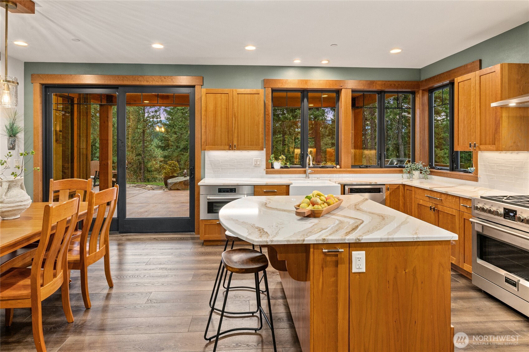 891 Kokanee Loop Property Photo 10