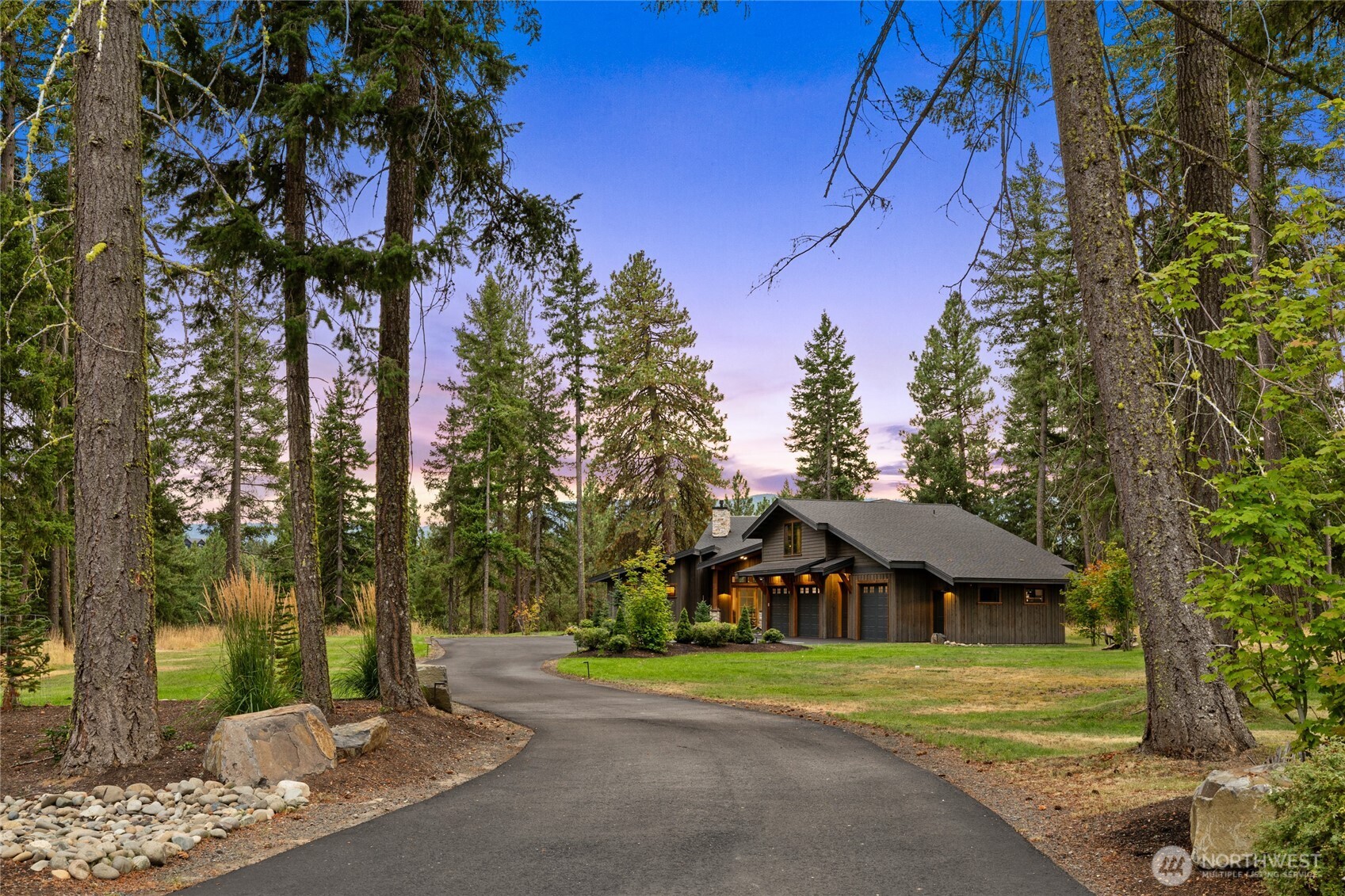 891 Kokanee Loop Property Photo 32
