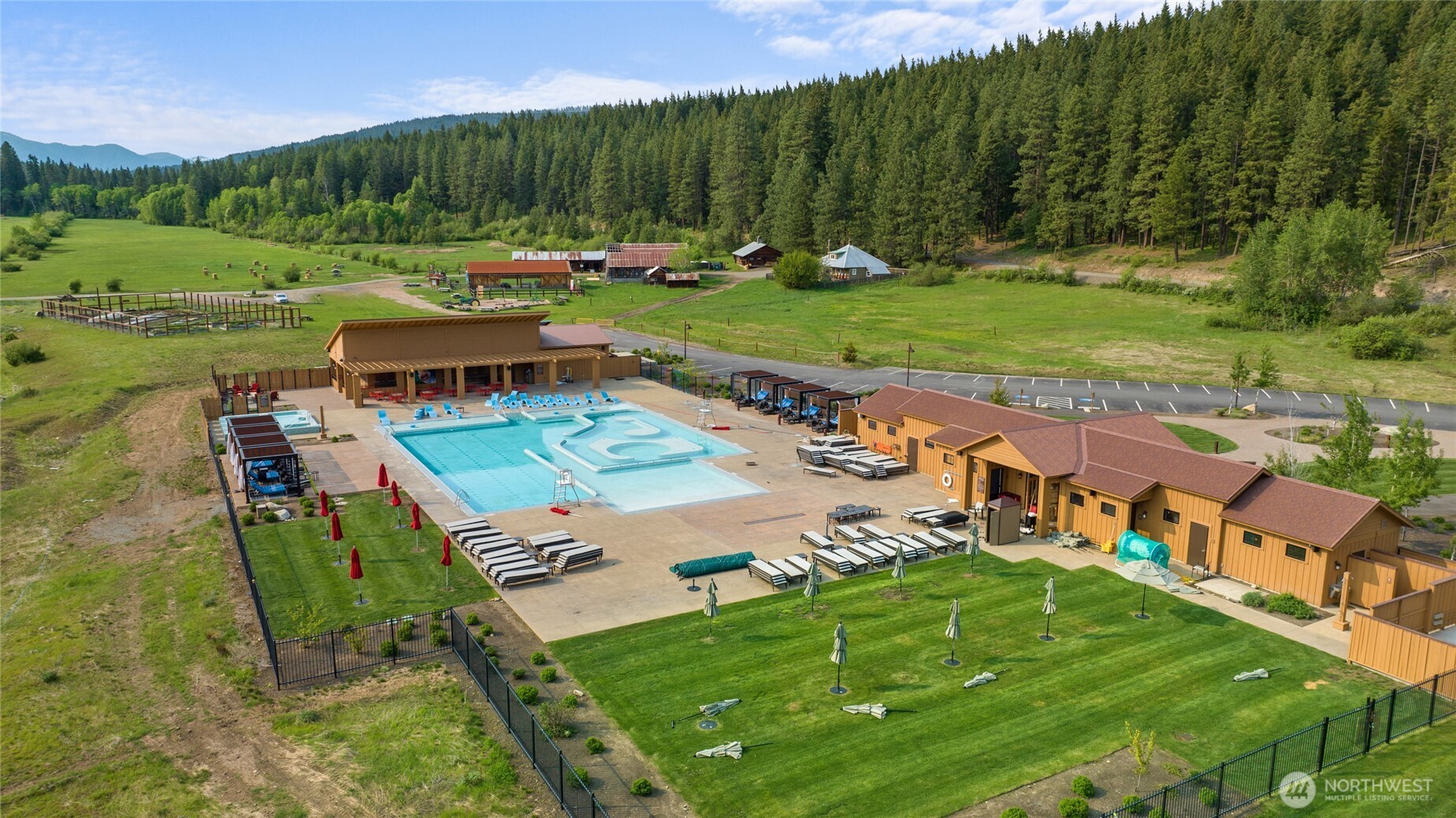 891 Kokanee Loop Property Photo 37